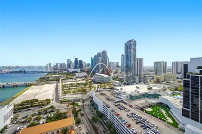 1717 N Bayshore Dr #A-3354 1