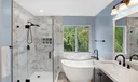 2444 SE Springtree Place Photo