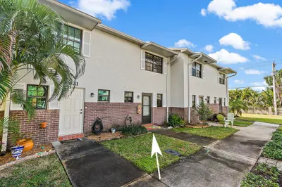 421 N Cypress Drive #15 1