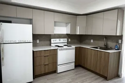 33 Allen Rd 1