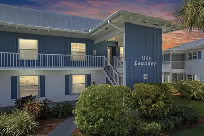 1856 SW Palm City Road #206 1