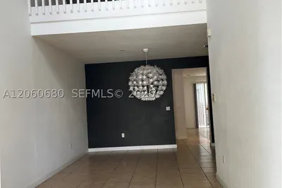11440 NW 75th Ter 1