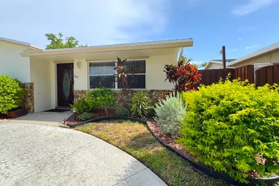 310 SE 4th Terrace 1
