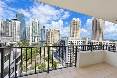 520 Brickell Key Dr #A2012 1