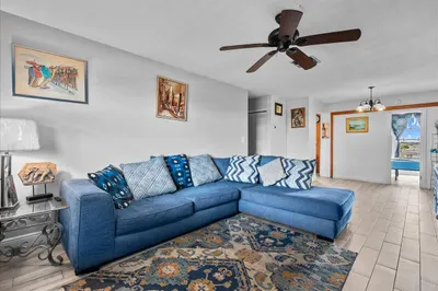 941 Crystal Lake Drive #402 1