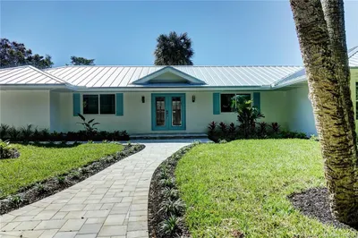 55 N Sewalls Point Road 1