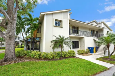 803 Clubhouse Circle 1