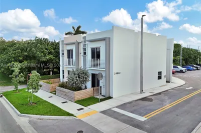24600 SW 129th Ave #2 1