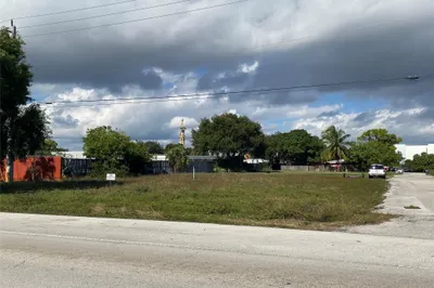 Nw 19 NW 19th Avenue 1