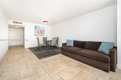 701 Three Islands Blvd #206 1