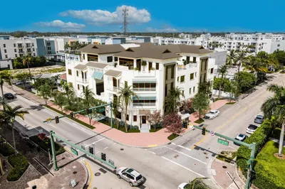 102 SE 5th Avenue #8 1