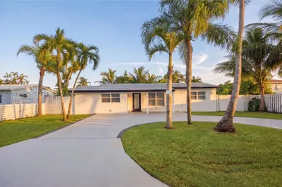 4540 SW 28th Ter 1