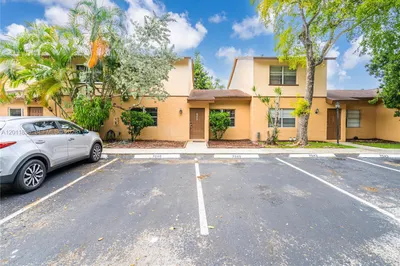 7045 W Sunrise Blvd #7045 1