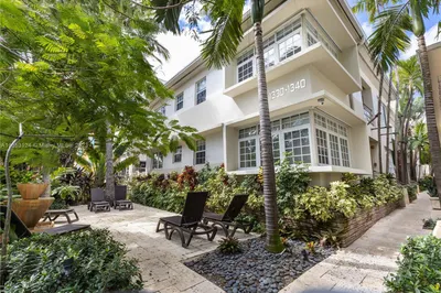 1330 Drexel Ave #105 1
