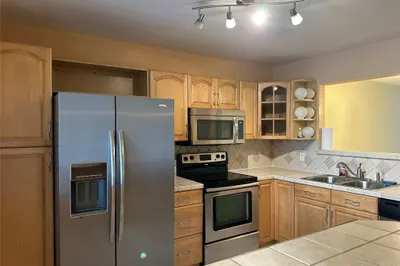 310 Racquet Club Road #103 1