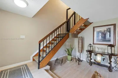 4717 NW 9th Ave #4717 1