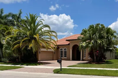 888 SW Grand Reserve Street View