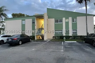 4140 NW 90th Ave #104 1
