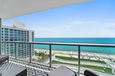6799 Collins Ave #1103 1