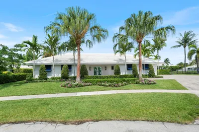 943 SW Pepperridge Terrace 1