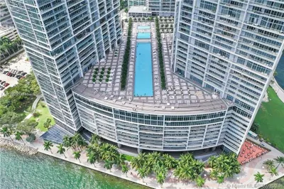 465 BRICKELL Avenue #1806 1