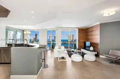 6000 Island Blvd #2204 1