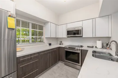 1960 NW 4th Ave #42 1