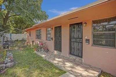 5520 NW 7th Ct 1