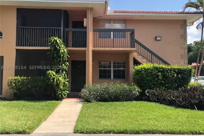 700 NW 103rd Ter #101 1