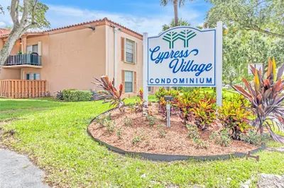 7201 Miami Lakes Dr #B14 1