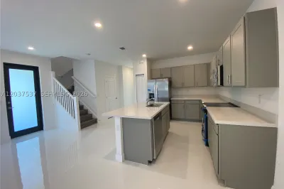 2402 SW 145th Pl 0 1