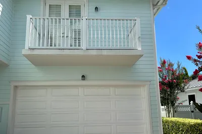 1039 Tiki Drive 1