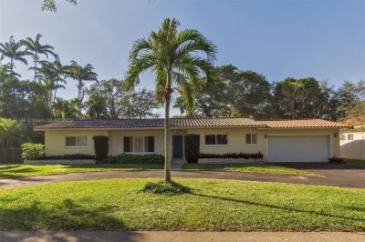 160 NW 92nd St 1