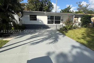 6311 SW 8th St 1