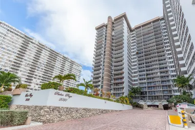 2030 S Ocean Dr #412 1