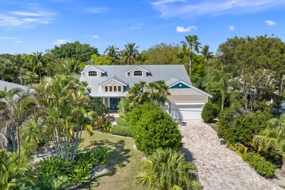 1993 SE Giffen Avenue 1