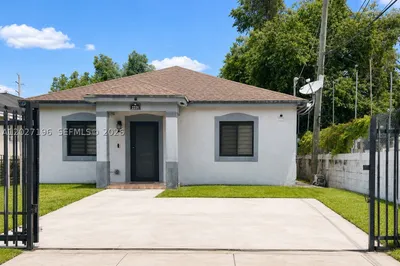 2221 NW 57th St 1