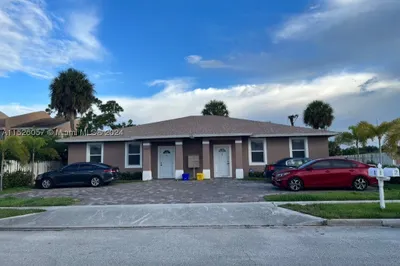 1533 W 26th Ct #2b 1