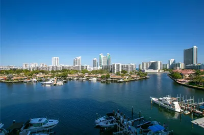 300 Three Islands Blvd #406 1