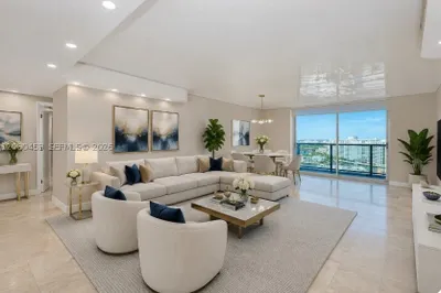 1904 S Ocean Dr #1807 1
