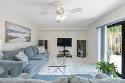 702 NW 98th Circle 1