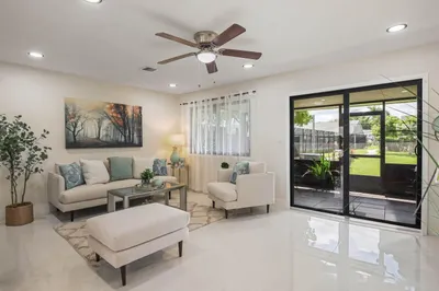 4605 Pier Drive #4605 1