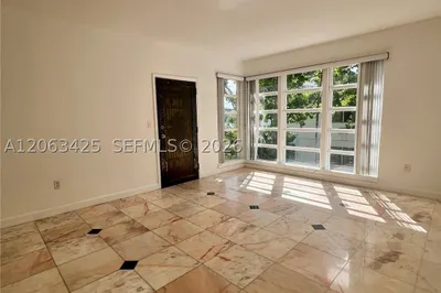 9350 E Bay Harbor Dr #6 1