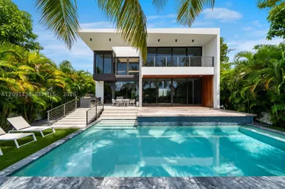 770 S Shore Dr 1