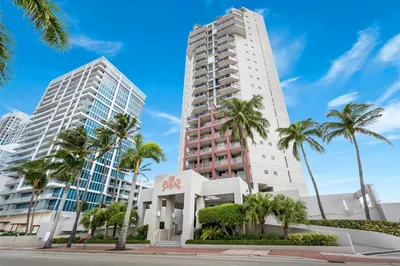 6767 Collins Ave #1710 1