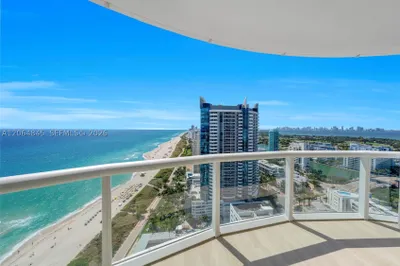6365 Collins Ave #2804 1