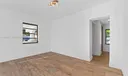 705 E 9th Ln Photo