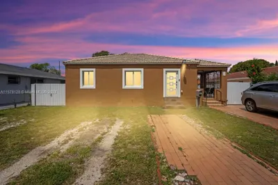 440 NW 32nd Pl 1