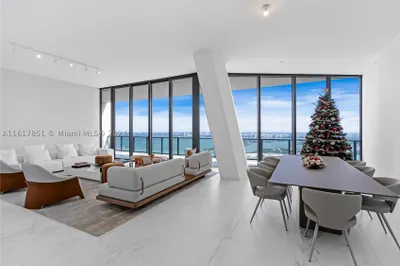 1000 Biscayne Blvd #4902 1