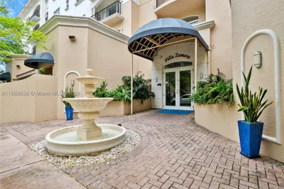 118 Zamora Ave #301 1